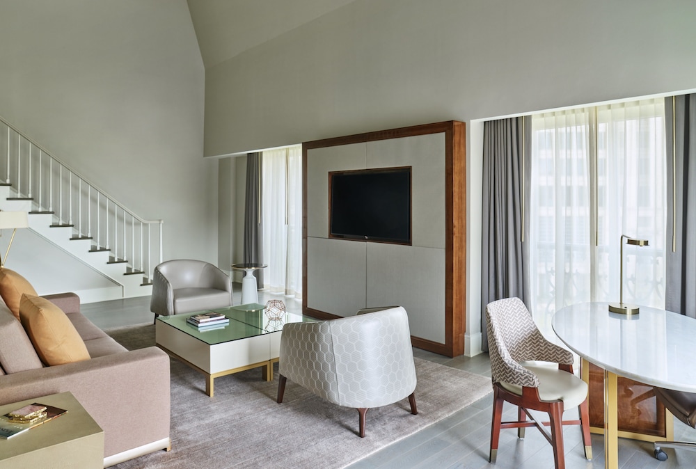 Hotel Crescent Court - photo 18