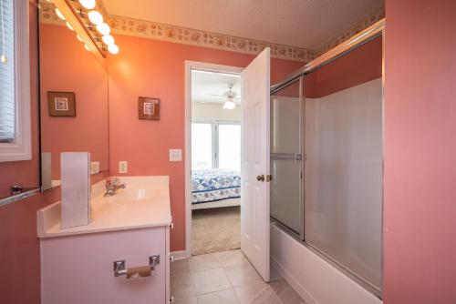 Sound Bite by Oak Island Accommodations - photo 14