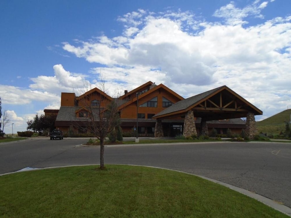 Casper C'mon Inn Hotel & Suites - photo 40