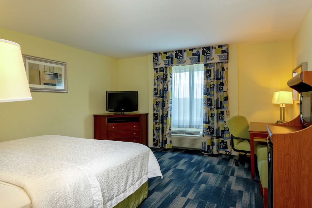 Hampton Inn & Suites Ft. Pierce - photo 5