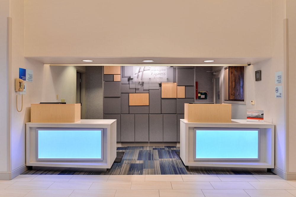 Holiday Inn Express Sacramento Airport Woodland by IHG - photo 81