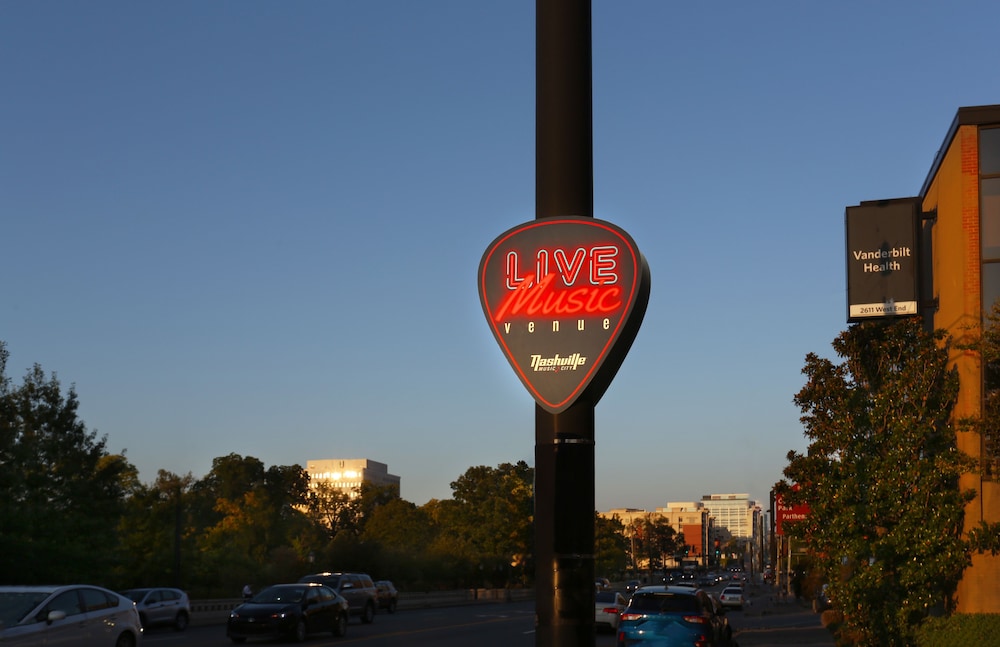 Holiday Inn Nashville Vanderbilt by IHG - photo 65