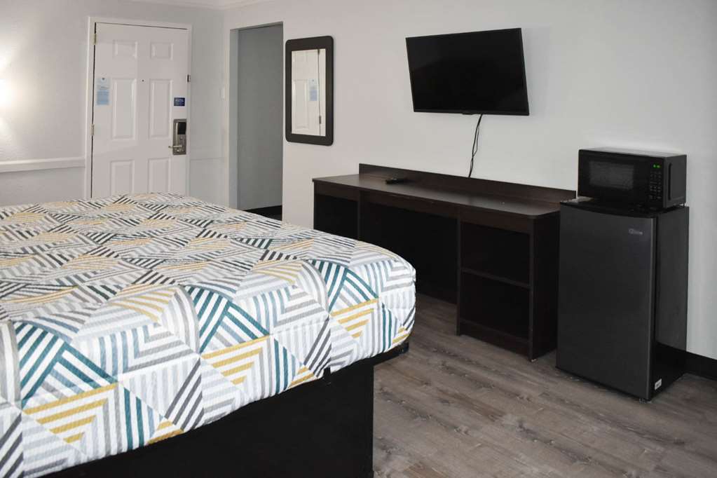 Motel 6 Hazelwood - photo 8