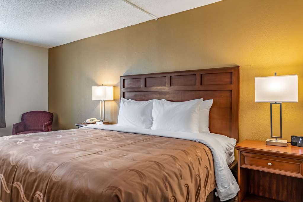 Quality Inn Bucyrus North - photo 9