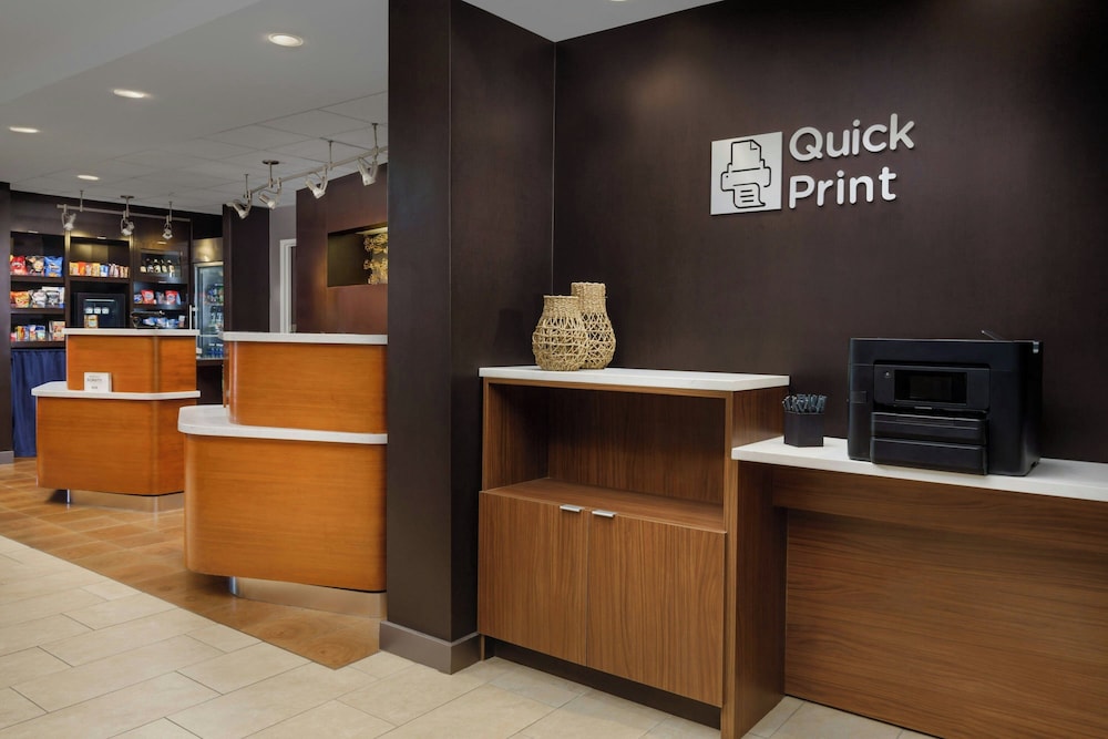 Courtyard by Marriott Salinas Monterey - photo 6