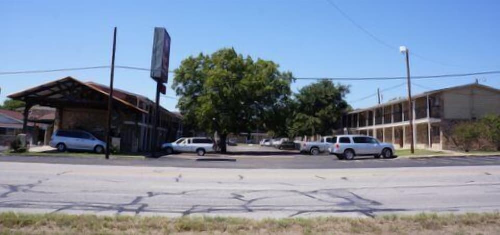 Ranch House Inn and Suites - photo 44