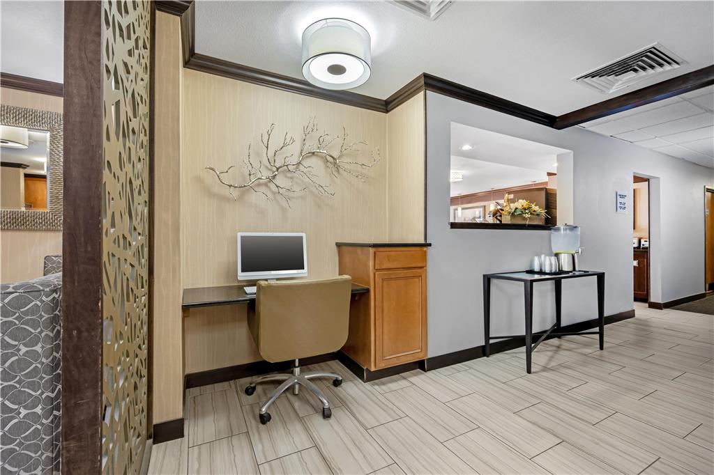 Best Western Black Hills Lodge - photo 37