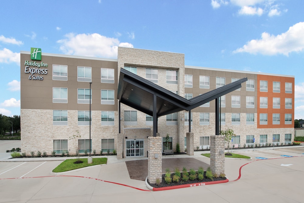 Holiday Inn Express & Suites Sugar Land SE Missouri City by IHG - featured photo
