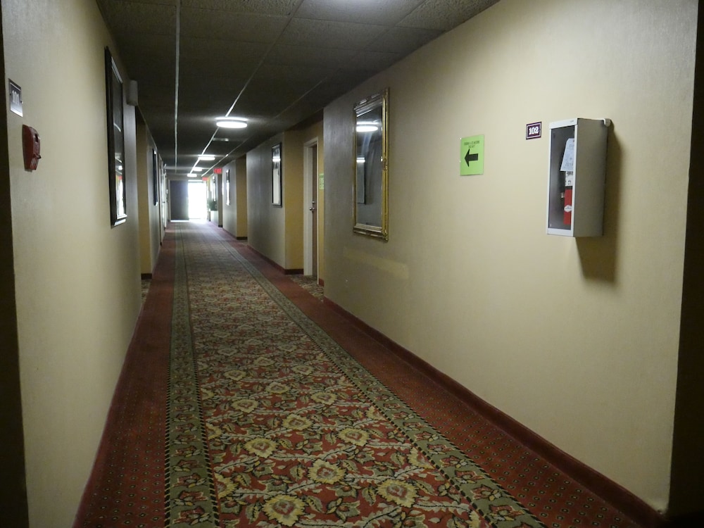 Sun Inn Motel - photo 20