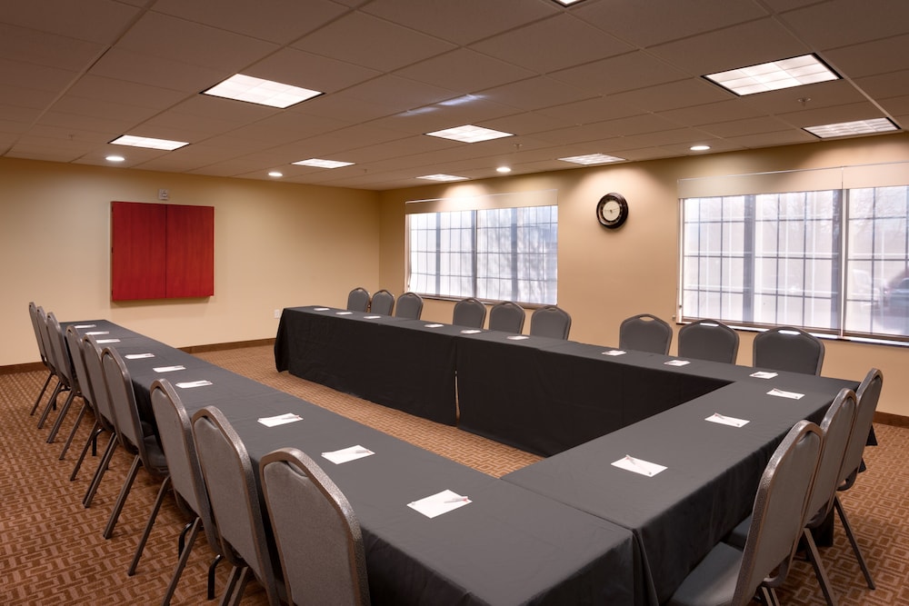 Towneplace Suites Marriott Meridian - photo 24