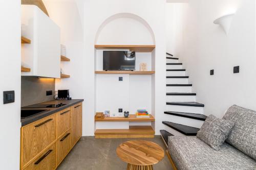 Skepi Town Houses — 4-Star Luxury Hotel in Mykonos, Greece