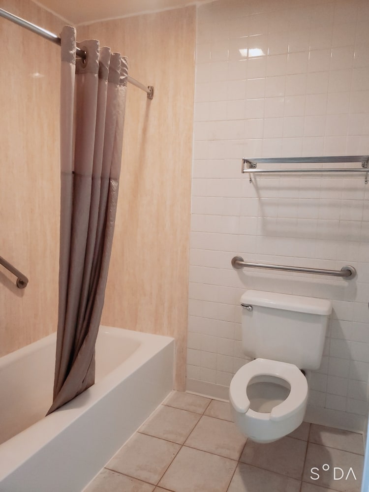 Motel 6 Canon City CO - photo 28