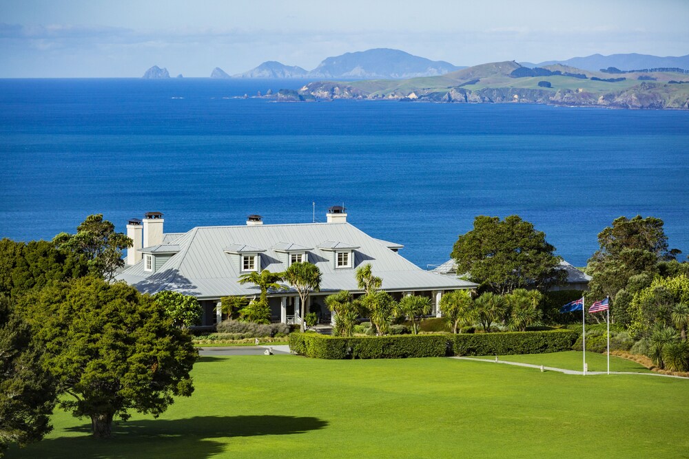 Rosewood Kauri Cliffs — 5-Star Luxury Hotel in Kerikeri, New Zealand