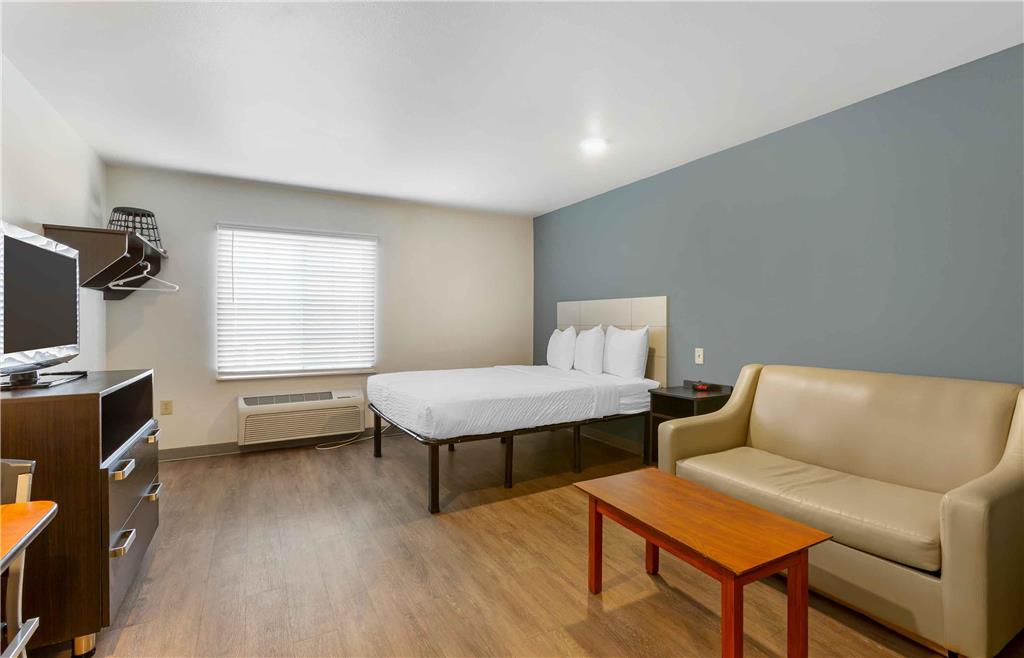 Extended Stay America Select Suites Phoenix North - photo 25