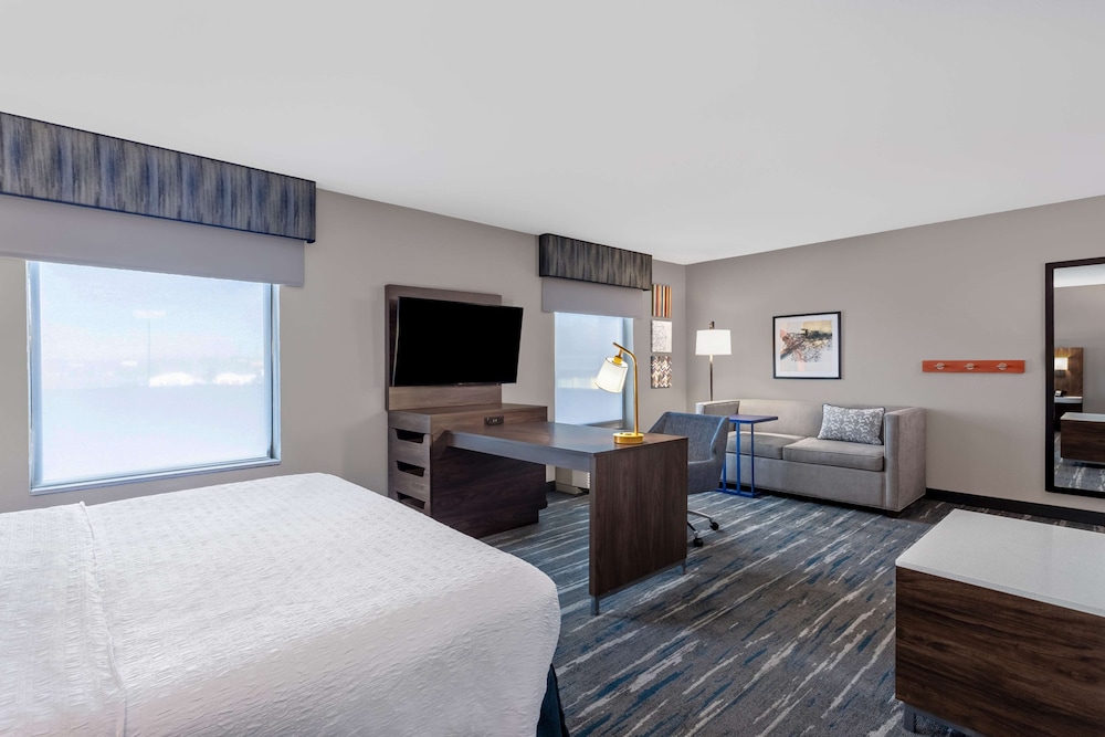 Hampton Inn & Suites Richmond IN - photo 22