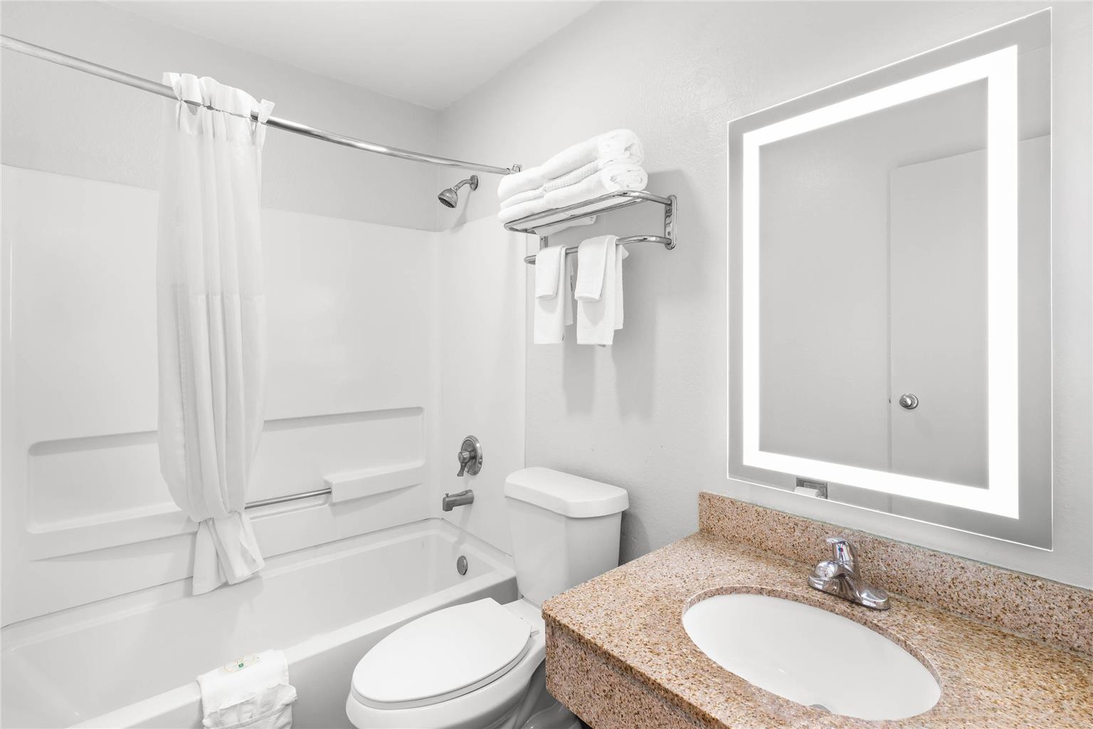 Quality Inn Atlanta Airport Central - photo 19