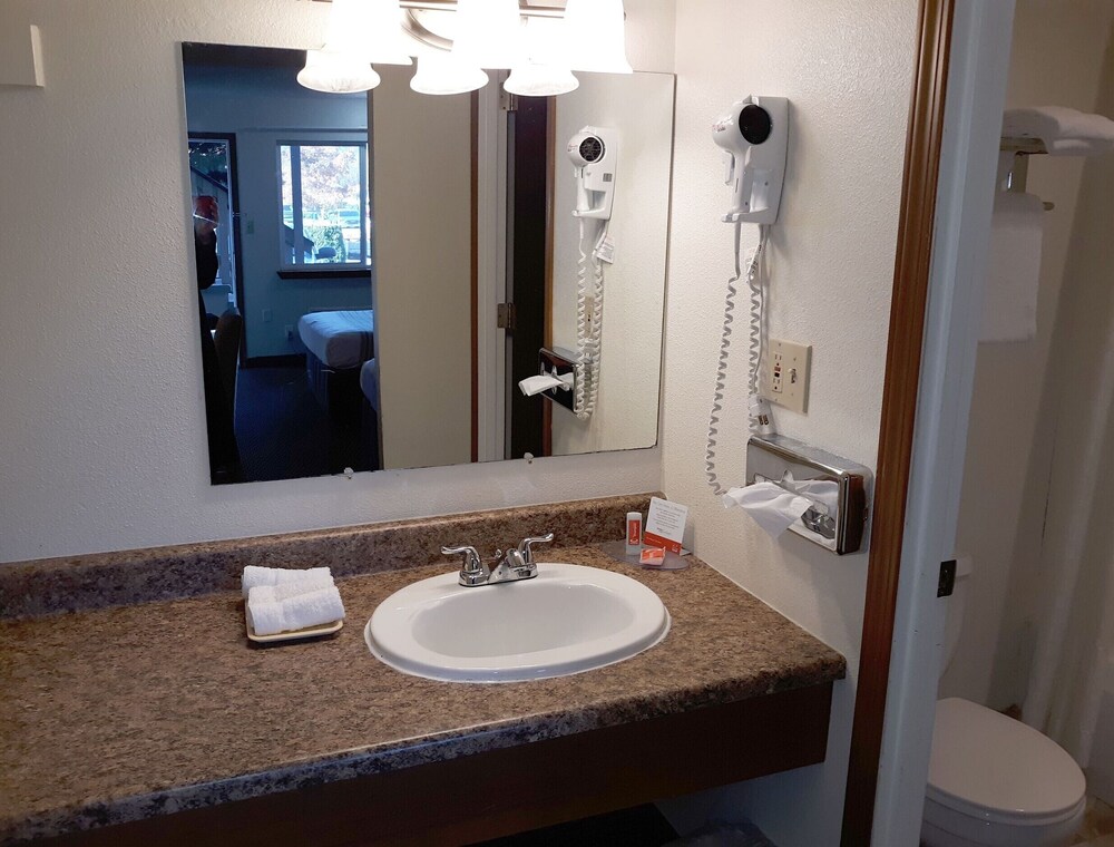 Travelodge by Wyndham Chehalis - photo 18