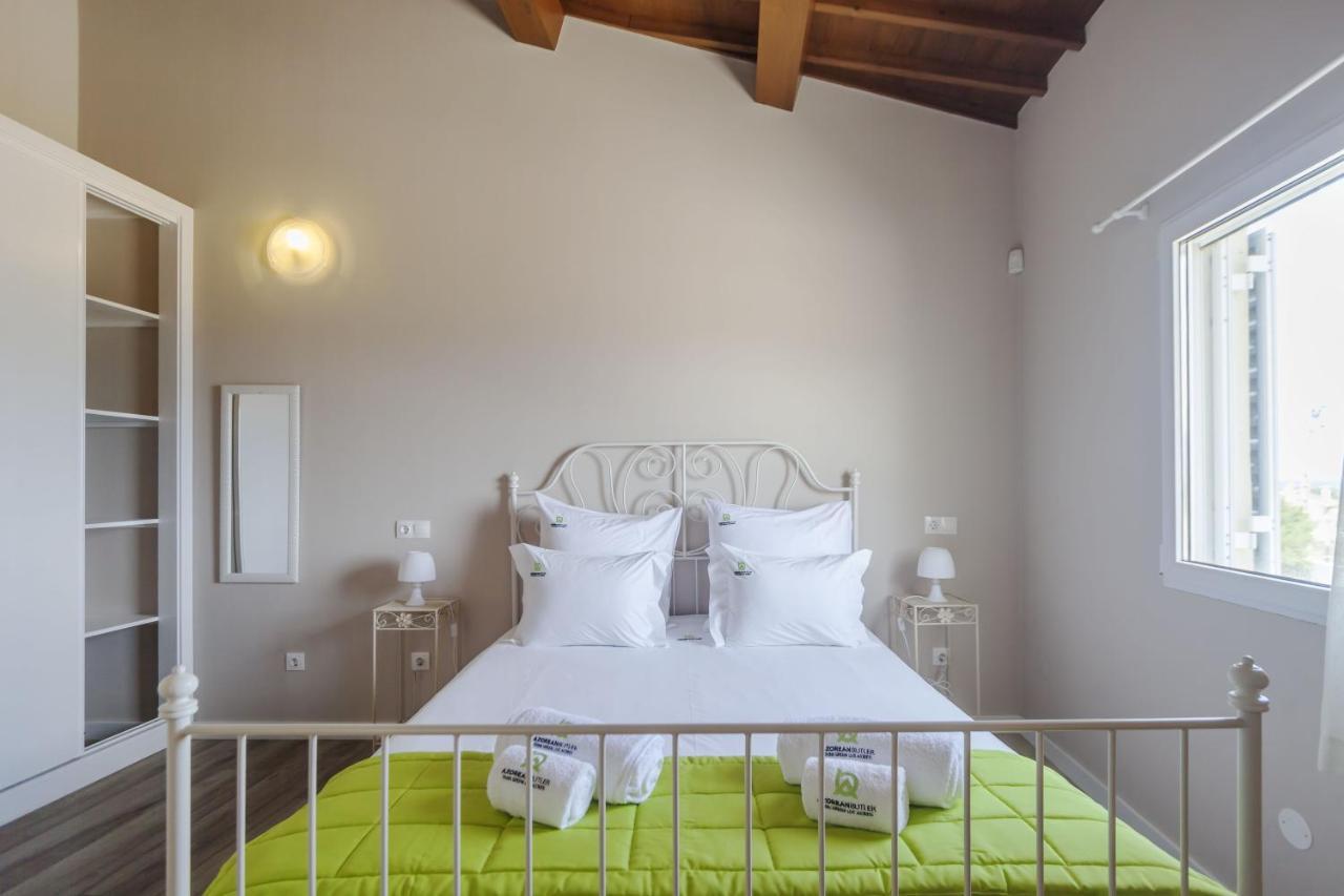 Canto Do Mar in Mosteiros, Portugal