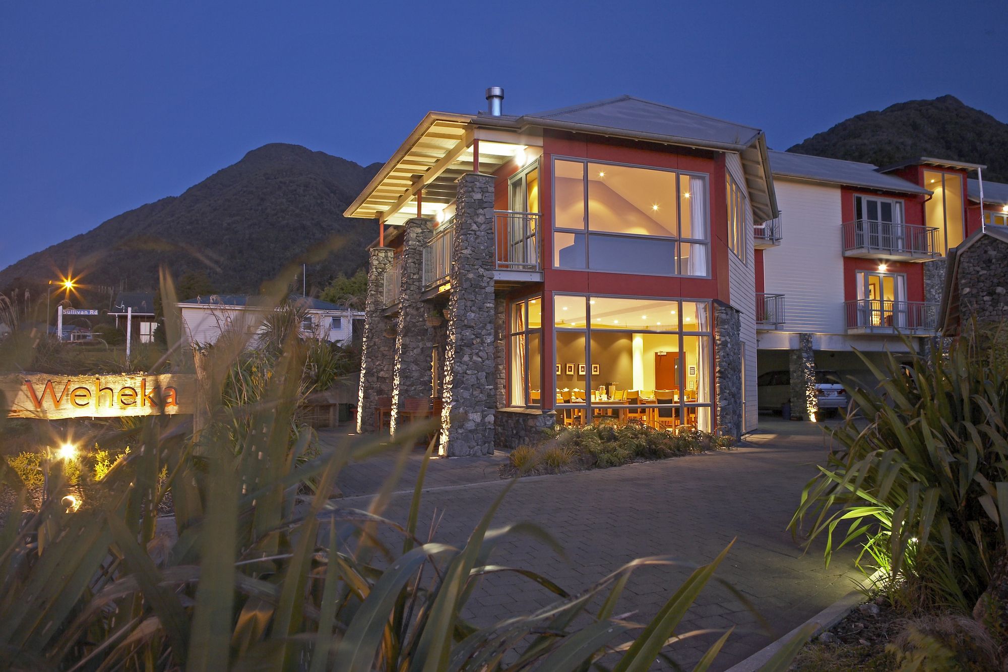 Distinction Fox Glacier Te Weheka Boutique Hotel