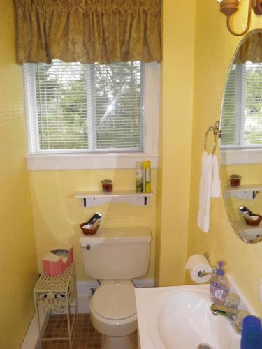 Wildflowers Inn - photo 21