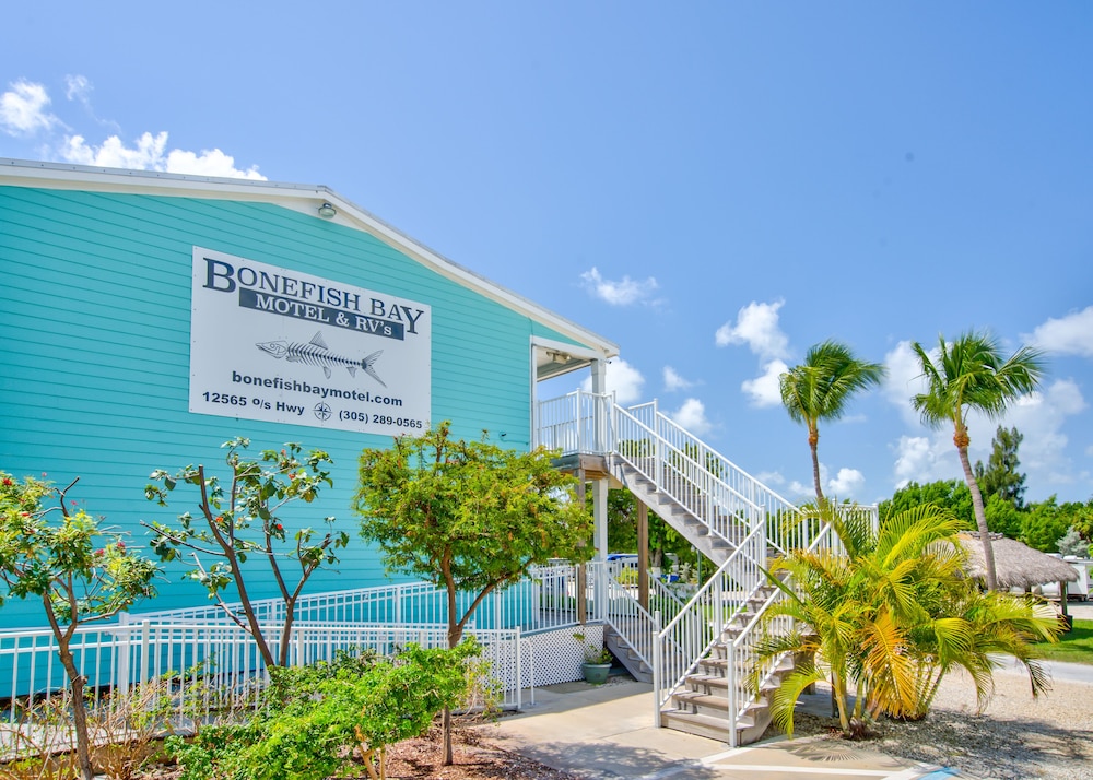 Bonefish Bay Motel - photo 25
