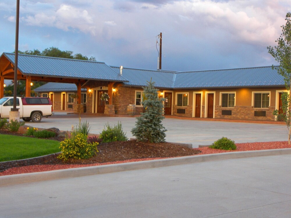 BackCountry Inn - featured photo