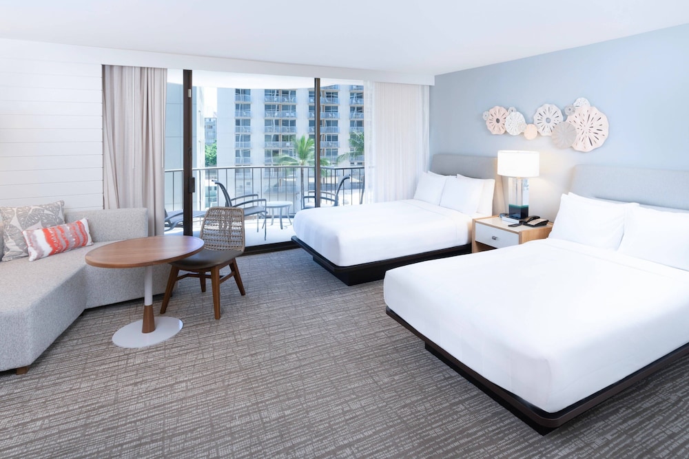 Waikiki Beach Marriott Resort & Spa - photo 9