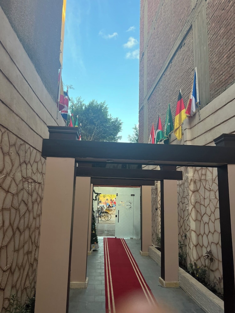 Elite Pyramids View Inn - last minute hotel in Giza