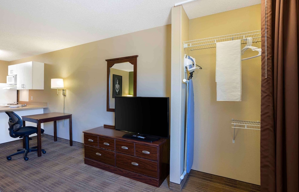 Extended Stay America Select Suites Springfield South - photo 13