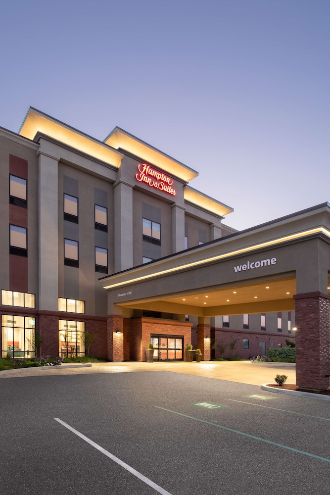 Hampton Inn & Suites Watsonville - photo 48