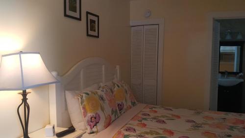Courtney's Place Historic Cottages & Inns - photo 46