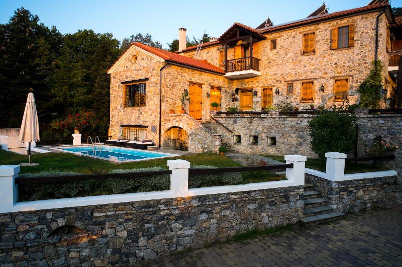 Eos Authentic Experience — 4-Star Luxury Hotel in Agia, Greece