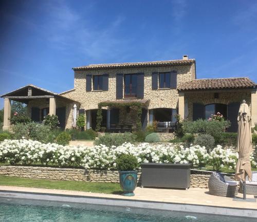 Oustau De Piera — Gordes