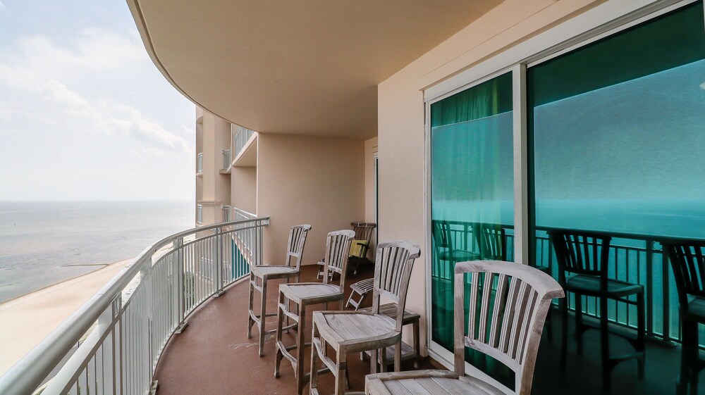 Legacy Towers Legacy II 305 - photo 14