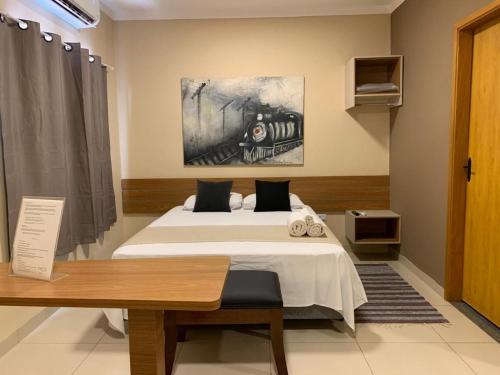 Studio Mica 02 I Ao Lado Shopping in Tres Lagoas, Brasil