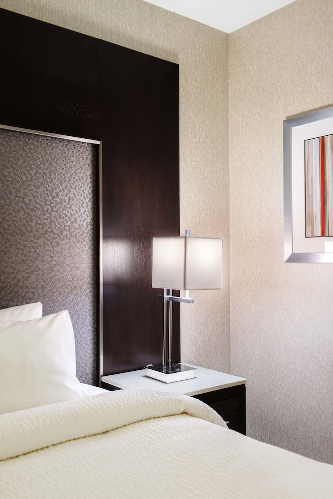 Fairfield Inn & Suites Boston Cambridge - photo 10