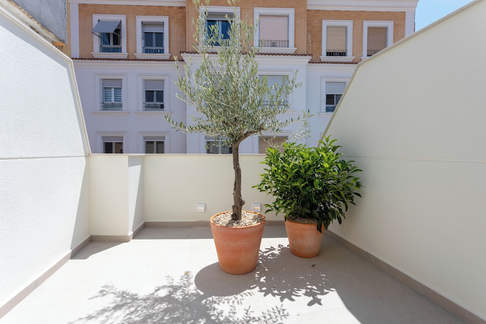 Velázquez - last minute hotel in Alicante