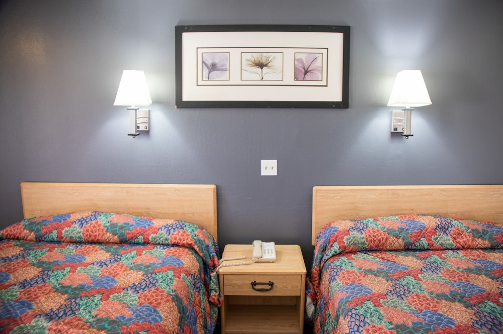 Travel Inn In Phoenix - photo 7