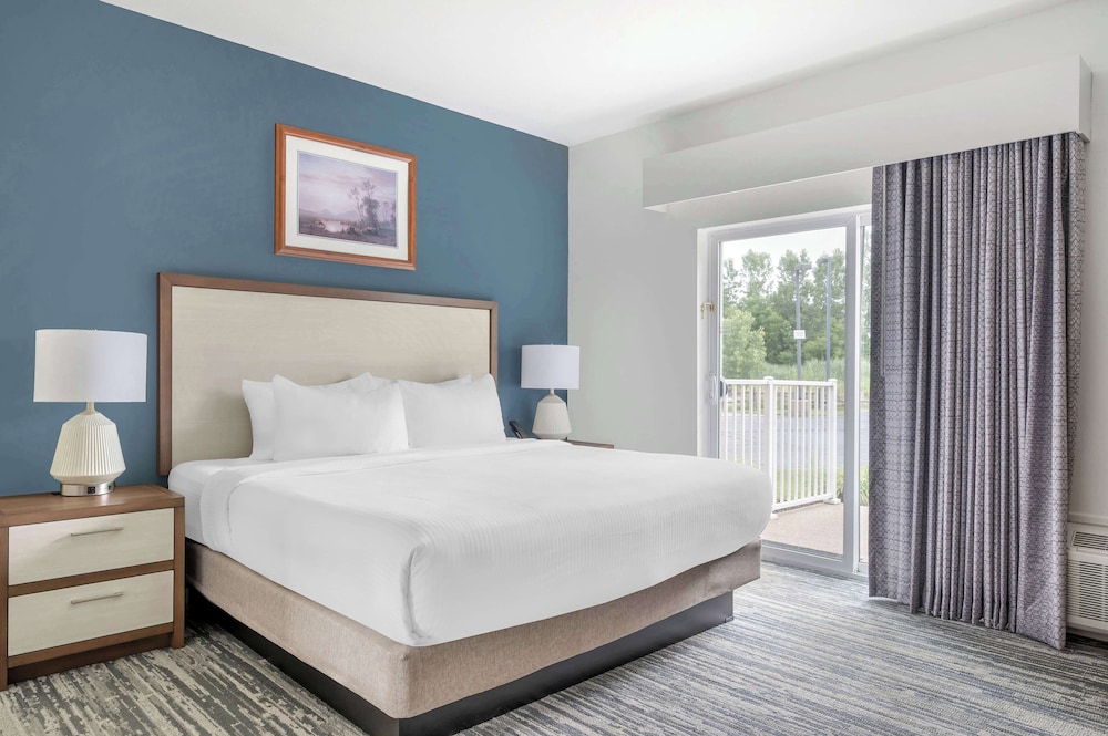 Hilton Vacation Club Varsity Club South Bend IN - photo 10
