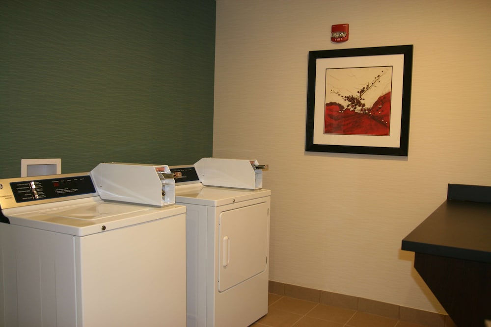 Hampton Inn New Albany - photo 21