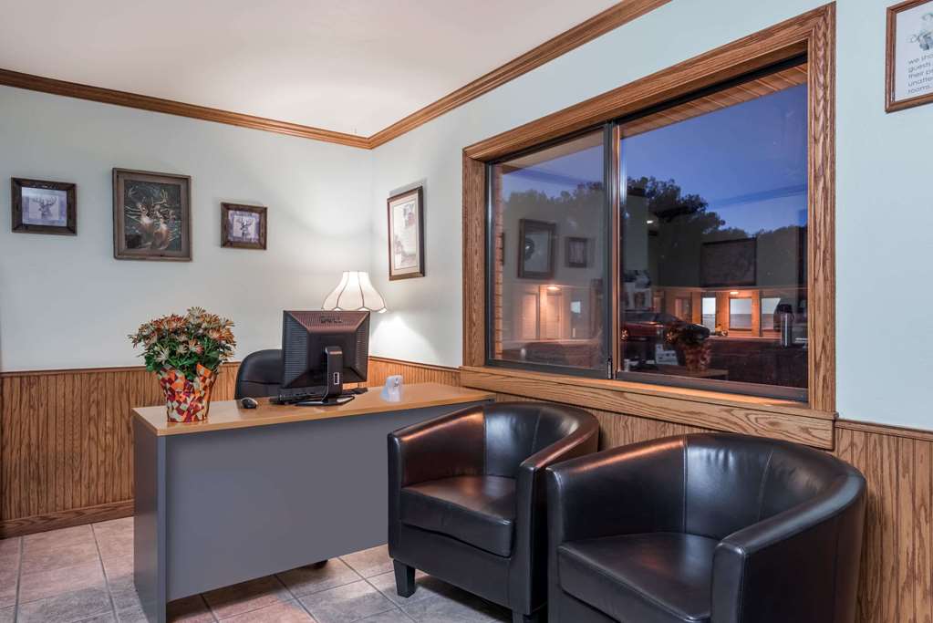 Travelodge by Wyndham Livingston Yellowstone - photo 45