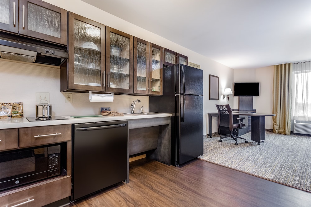 Candlewood Suites Bensalem Philadelphia Area by IHG - photo 24
