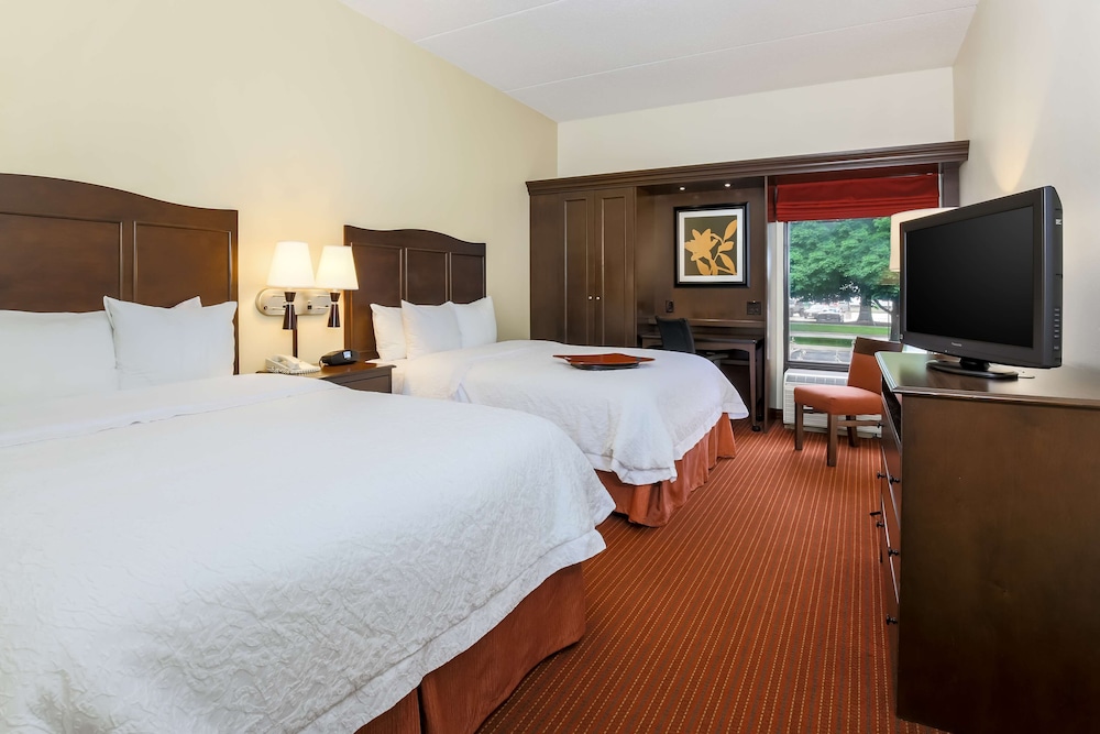 Hampton Inn Champaign Urbana - photo 22