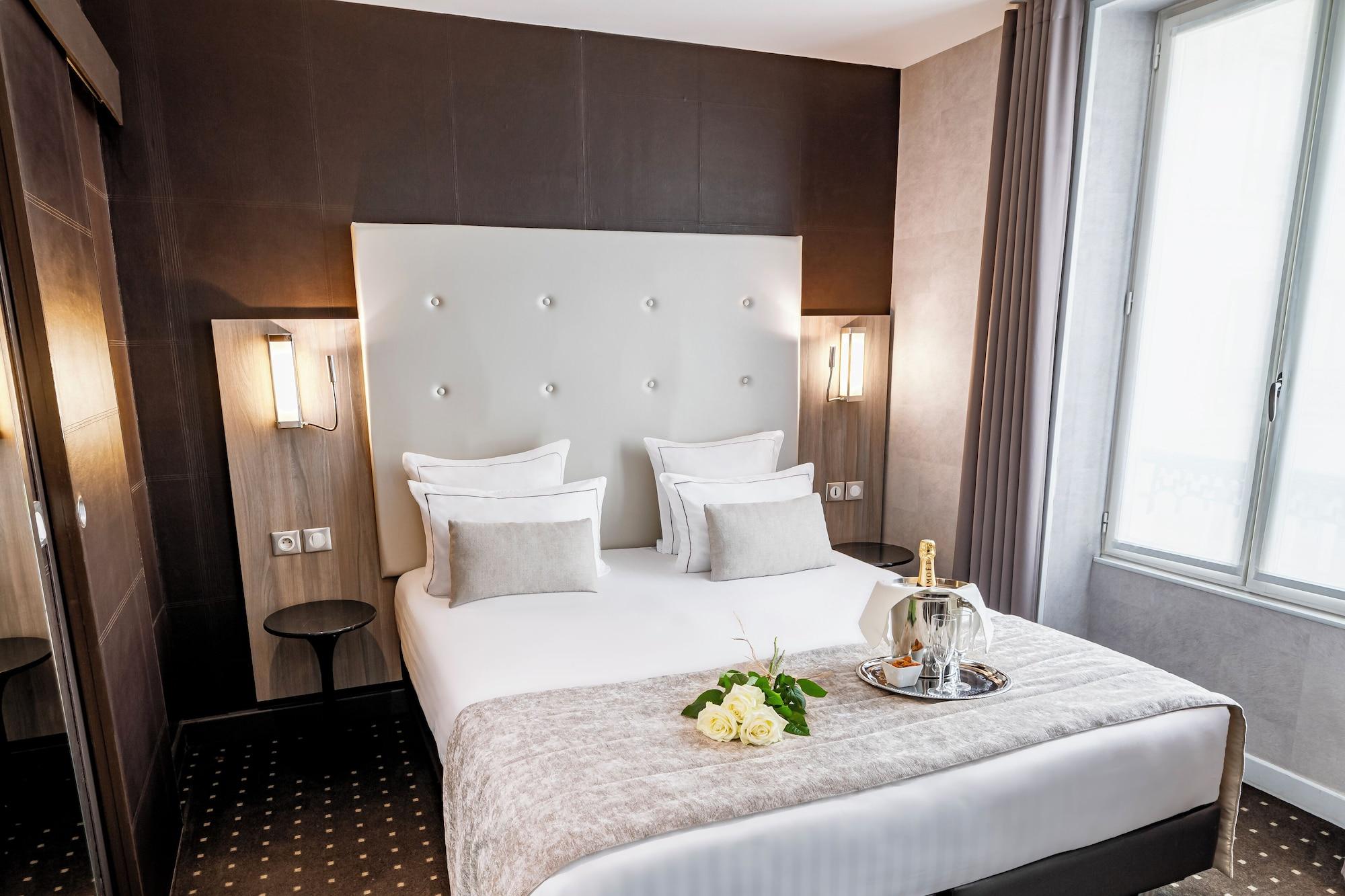 Hôtel de La Paix Tour Eiffel