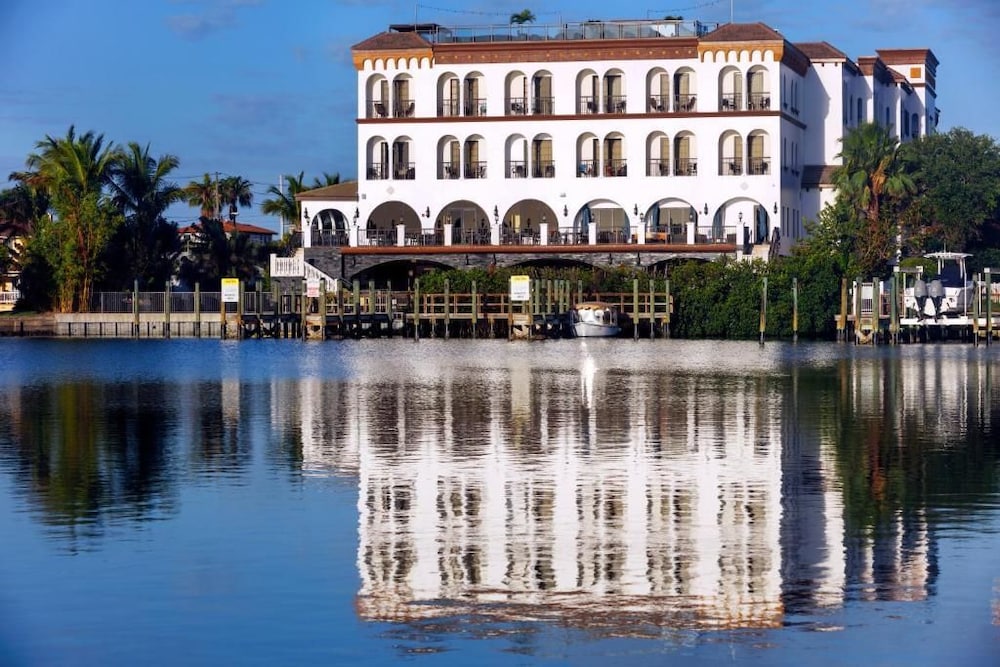 The Hotel Zamora - photo 2