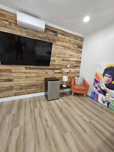 NEW Beach Quinta 2bed 2 bath Beautiful Yard Tranquility — hotel in Lake Worth