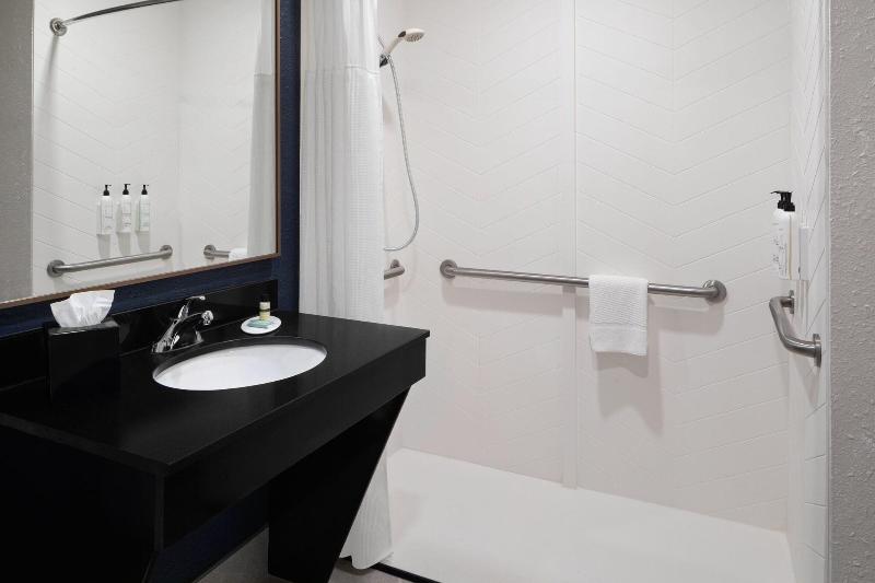 Fairfield Inn by Marriott Charlotte Mooresville - photo 59