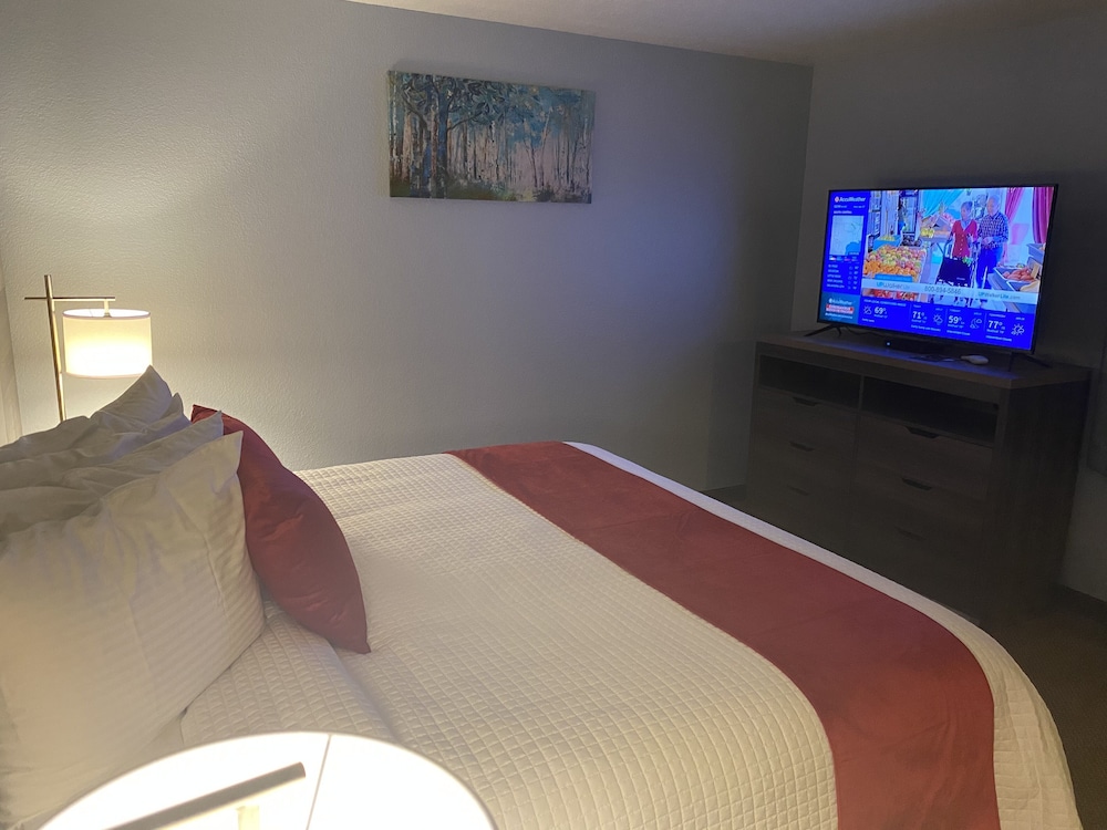 Garnett Hotel & RV Park - photo 7