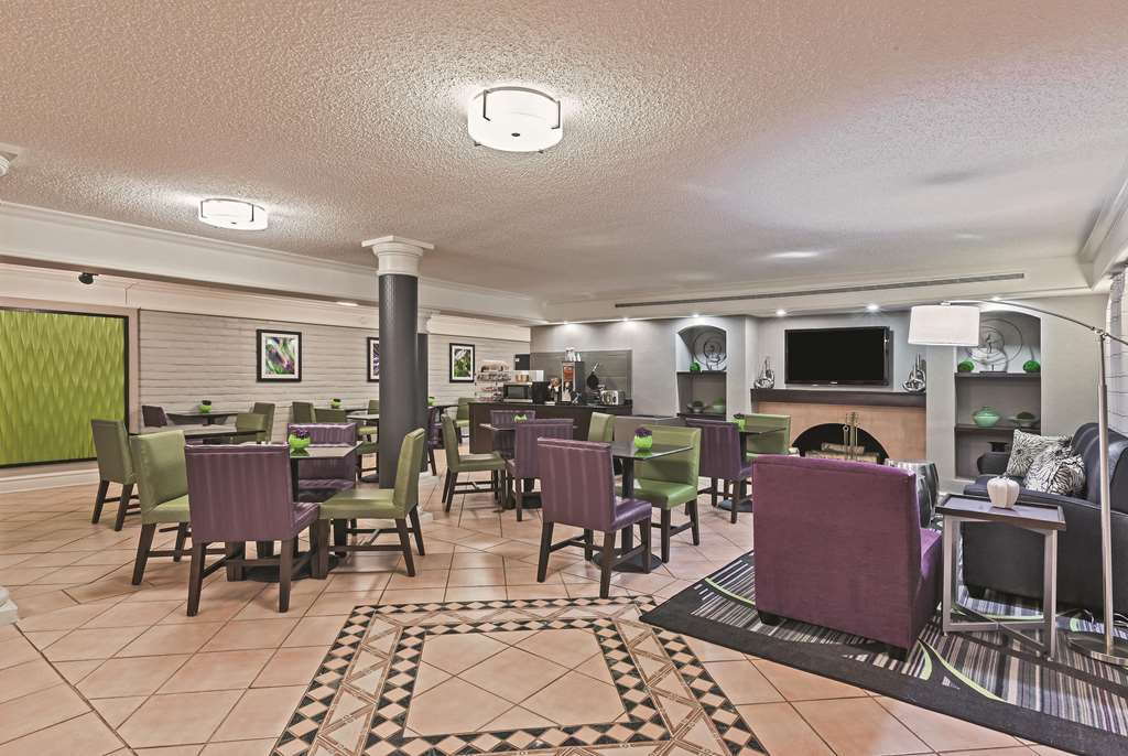 Travelodge by Wyndham Houston Cy Fair - photo 5
