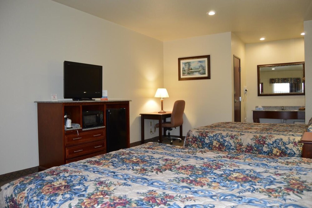 HiWay Inn Express Kiowa Hwy 69 - photo 4